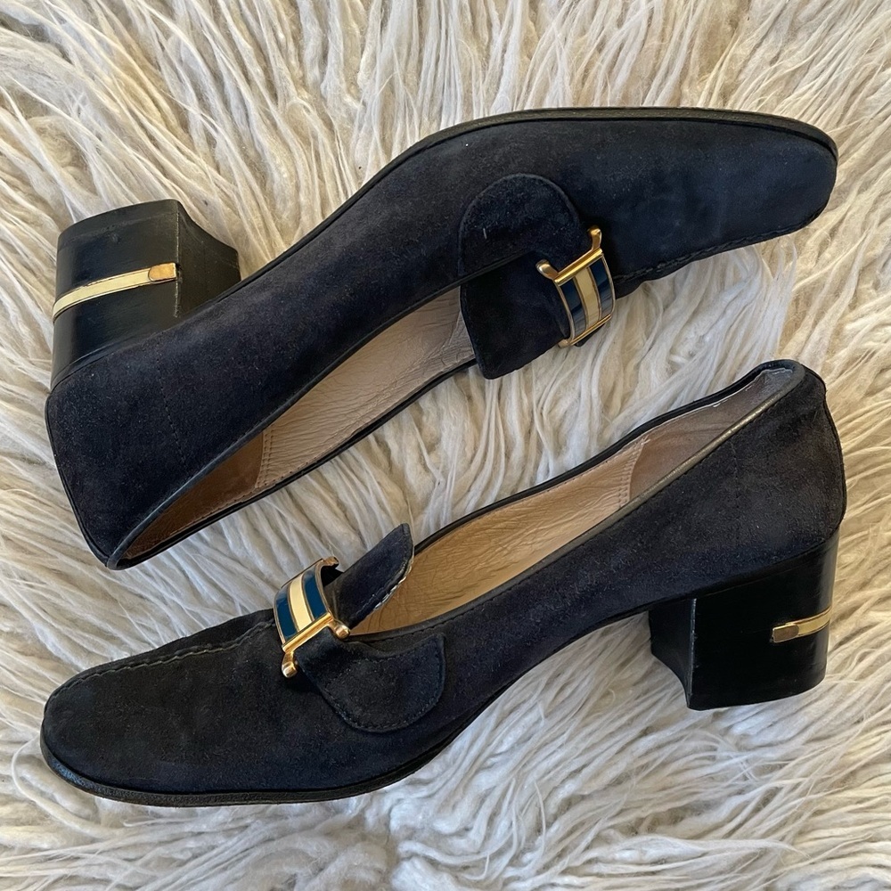 Gucci Vintage Blue Suede Chain-Link Accent Block Heel Square Toe Pumps Size 8.5 - Picture 2 of 12